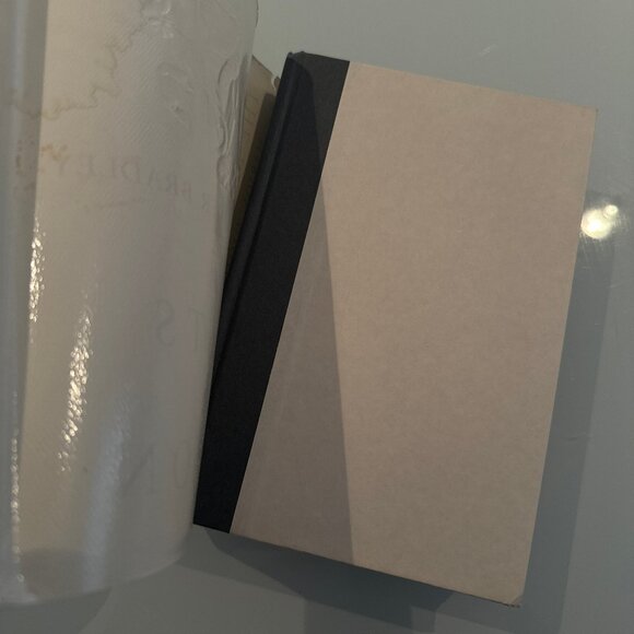 The Mists of Avalon Marion Zimmer Bradley Hardcover Edition Fantasy Mythology - Picture 3 of 3